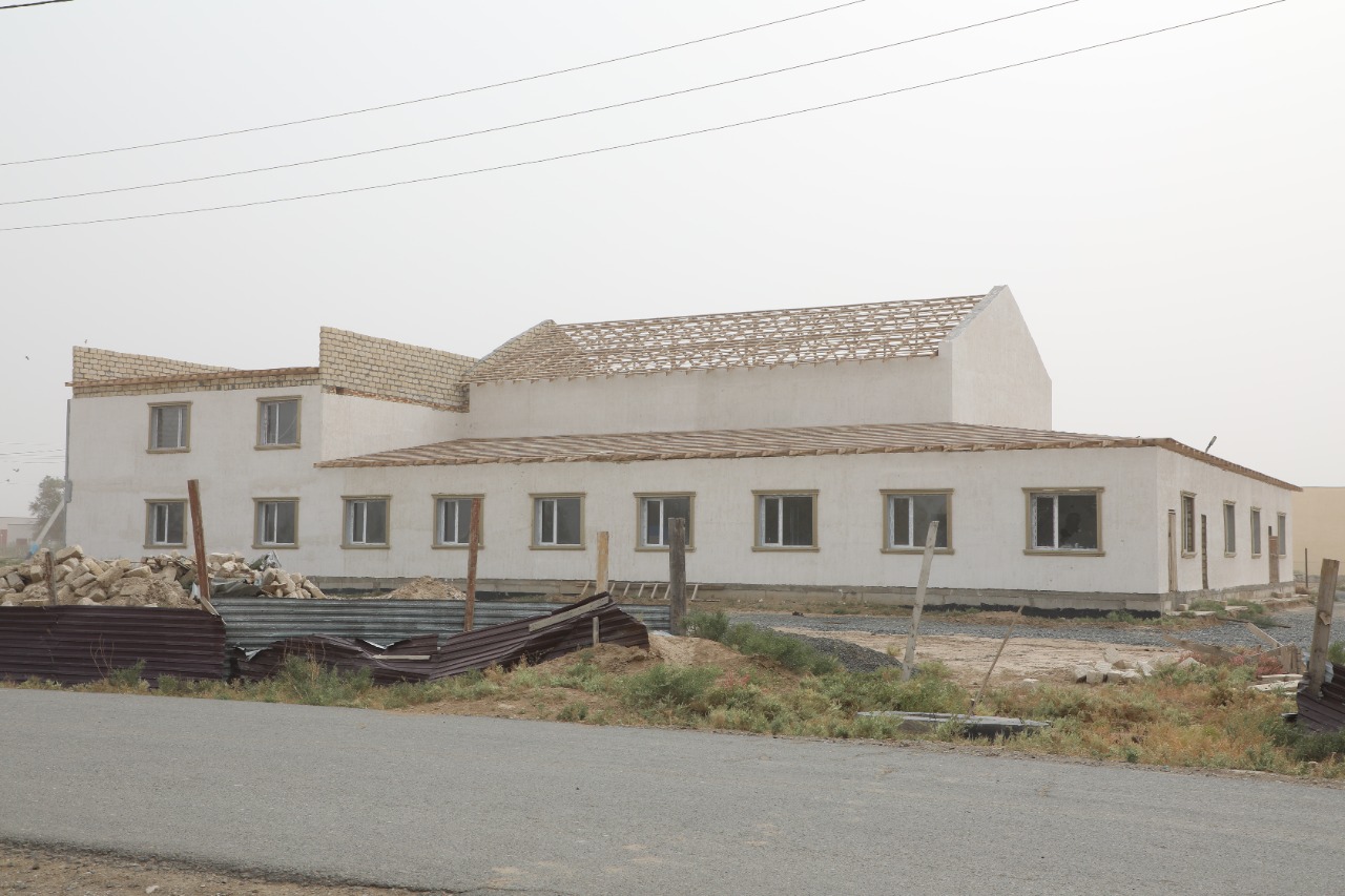 Порно әнші Нюша аузында мүшесі бар жалаңаш